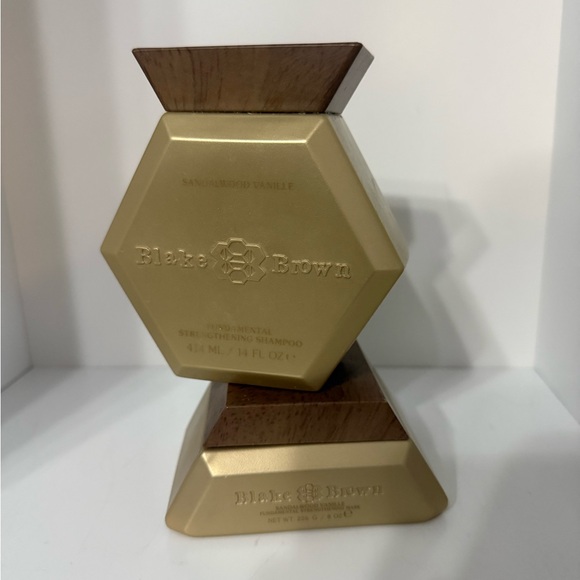 Blake Brown Sandalwood and Vanilla Shampoo & Conditioner set - Picture 1 of 7